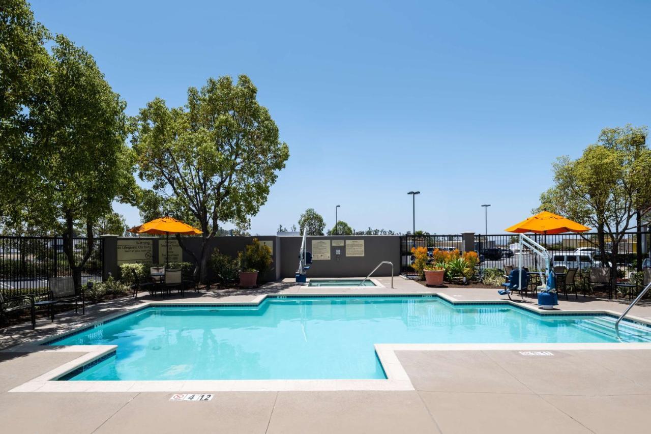 Hampton Inn By Hilton Irvine East - Lake Forest Exterior photo
